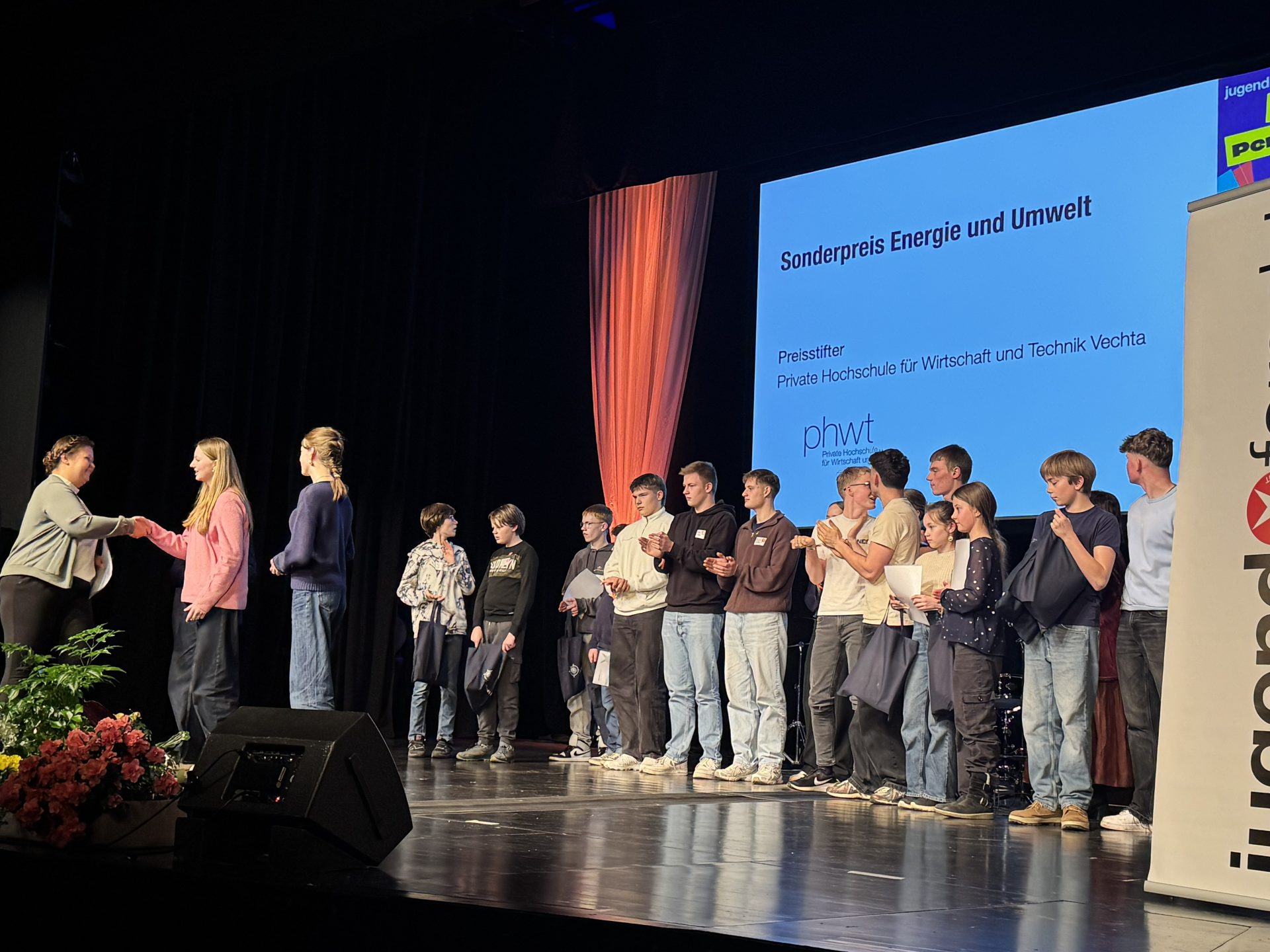 PHWT-Sonderpreis "Energie und Umwelt" erhielten zwei Schülerinenn aus Sulingen