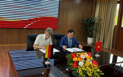 Kooperationsvertrag mit Hanoi University of Science and Technology (HUST)